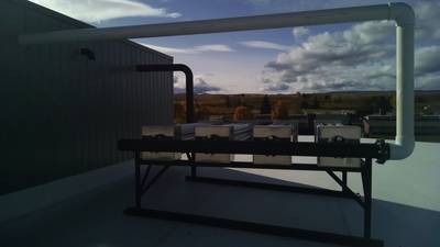Heat exchanger for CO2 scrubber